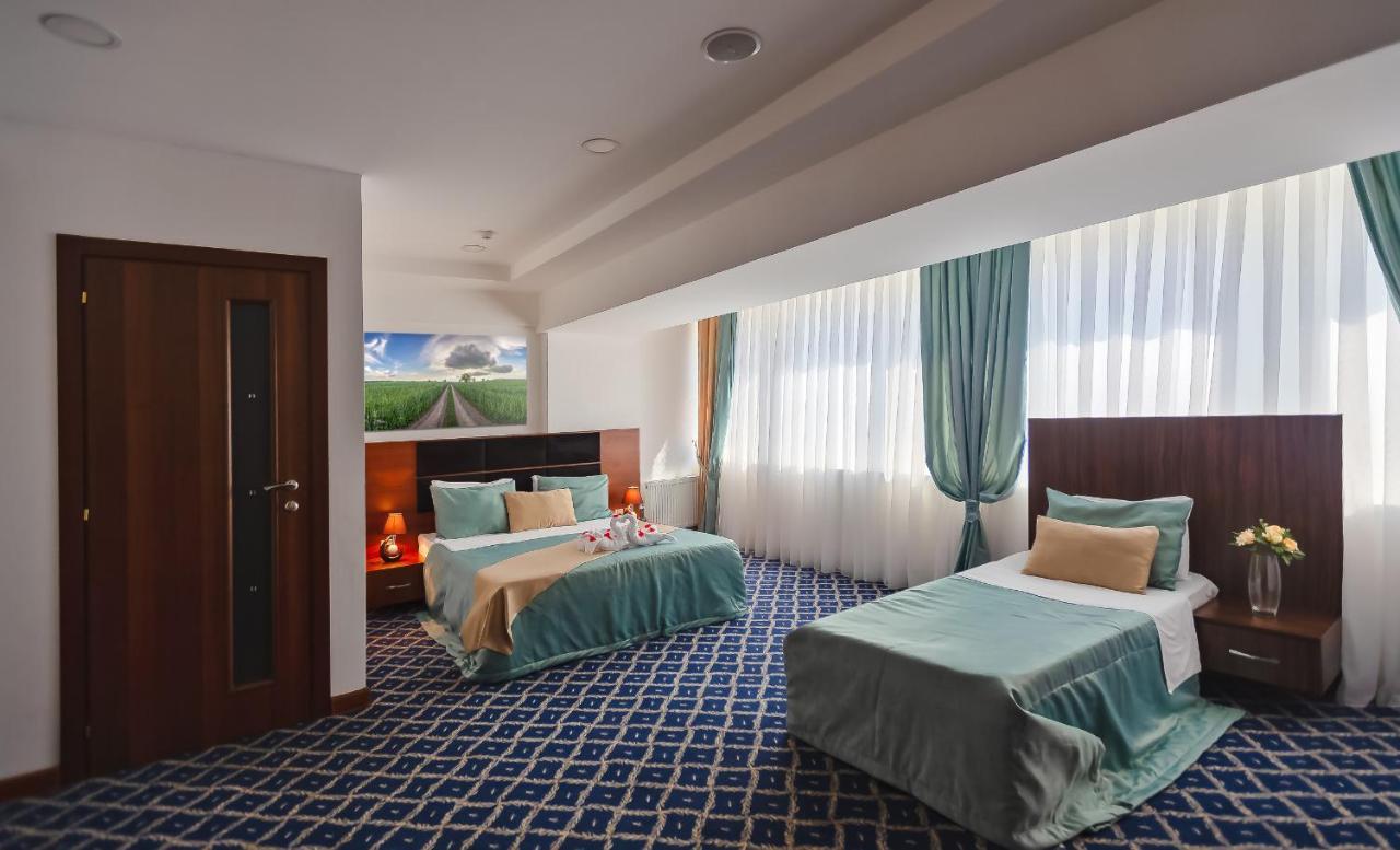 Demir Yol Plaza Hotel Μπακού Εξωτερικό φωτογραφία